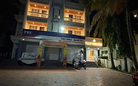 Hotel Gulmohar